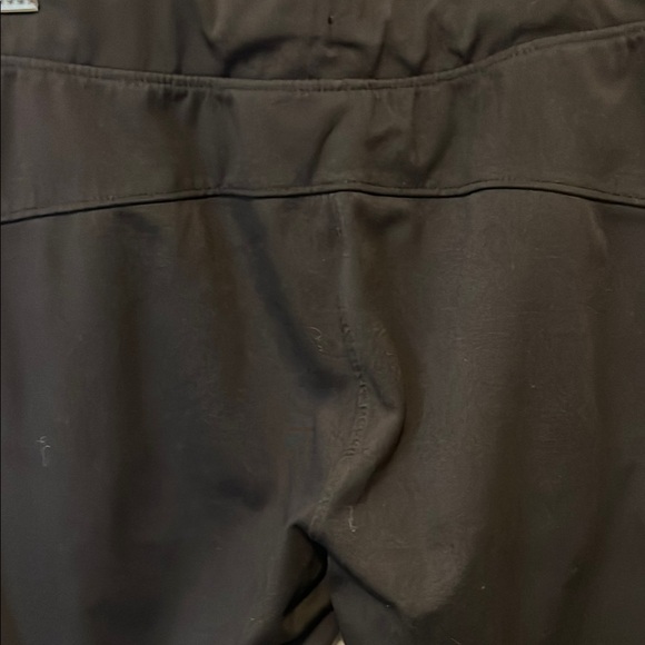 Yogalicious Black Sweatpants with Tapered Leg Design - Picture 6 of 7